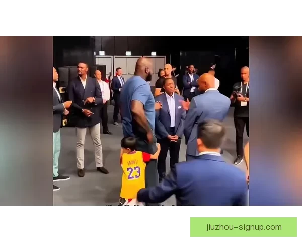 暖心！奥尼尔自愿承担12岁受害女孩全部丧葬费用 曾因校园霸凌不幸离世