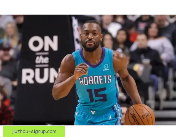 克努佩尔创历史超肯巴沃克成黄蜂单赛季三分王