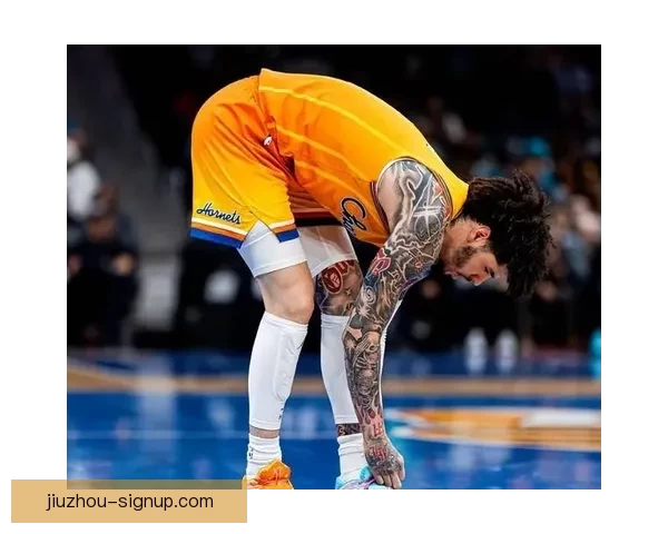 克努佩尔强调坚持比赛风格成功限制唐斯布伦森防守表现赢得关键胜利